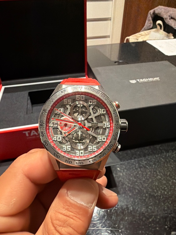 タグホイヤー フォーミュラ （高級時計）の商品画像 - 査定依頼日：2026年4月4日 - 最高査定価格：510,000円