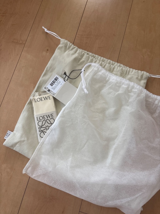 ロエベ（ブランドバッグ）の商品画像 - 査定依頼日：2026年8月12日 - 最高査定価格：70,000円