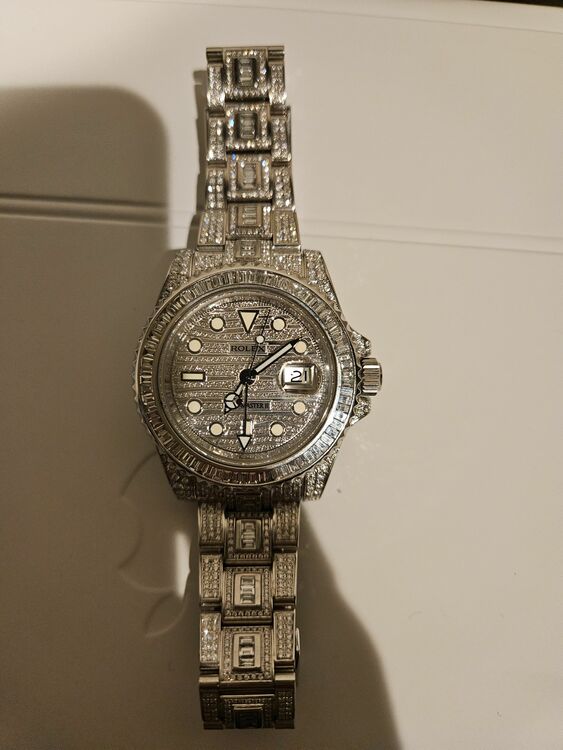 ロレックス GMTマスター （高級時計）の商品画像 - 査定依頼日：2025年8月21日 - 最高査定価格：4,000,000円