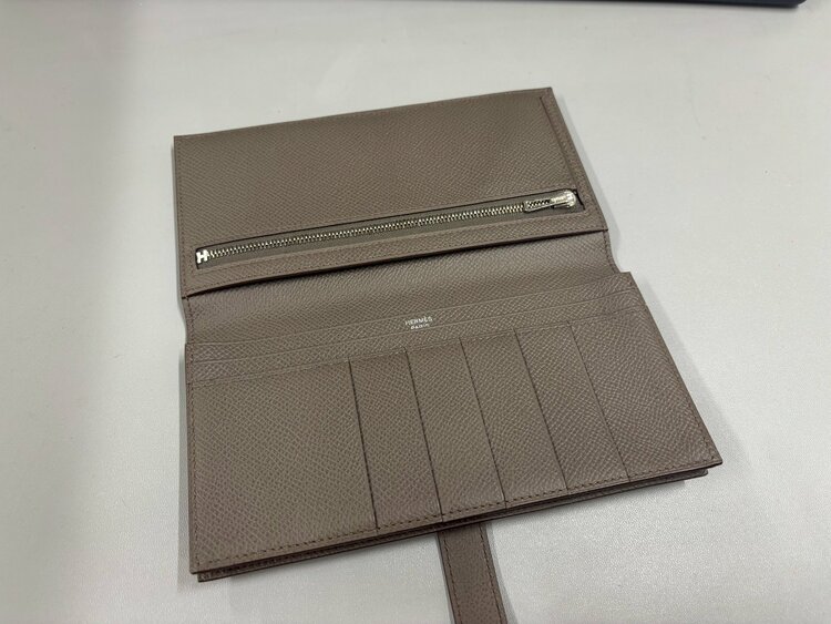 エルメス エルメス(その他) （ブランドバッグ）の商品画像 - 査定依頼日：2025年12月9日 - 最高査定価格：100,000円