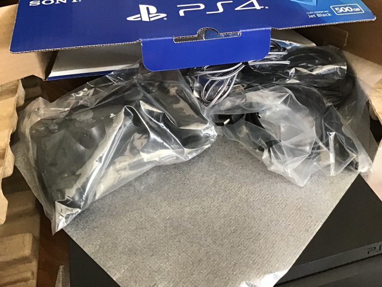 CUH-2200A（ゲーム機本体・ゲームソフト）の商品画像 - 査定依頼日：2023年1月7日 - 最高査定価格：16,000円