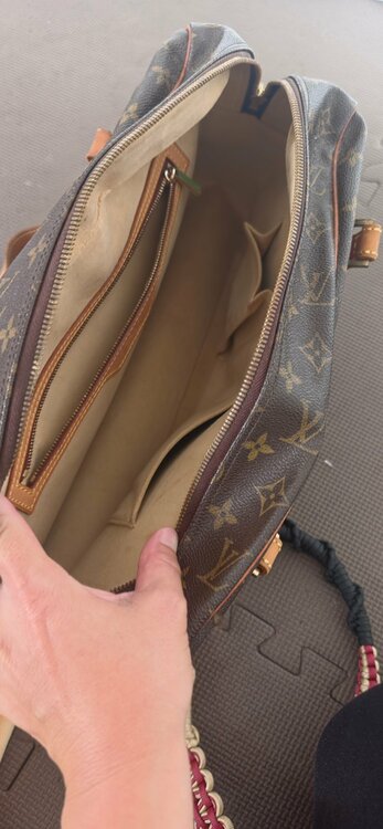 ルイヴィトン モノグラム（ブランドバッグ）の商品画像 - 査定依頼日：2026年9月16日 - 最高査定価格：100,000円