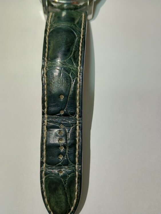 その他 その他 フレデリックコンスタント　FC-9454H4/5/（高級時計）の商品画像 - 査定依頼日：2026年2月28日 - 最高査定価格：100,000円