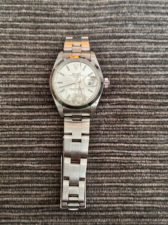 ロレックス パーペチュアルデイト （高級時計）の商品画像 - 査定依頼日：2026年1月18日 - 最高査定価格：620,000円