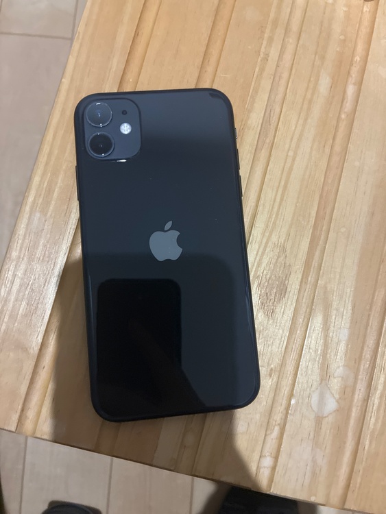 iPhone11 64GB au（スマホ）の商品画像 - 査定依頼日：2026年1月29日 - 最高査定価格：16,000円