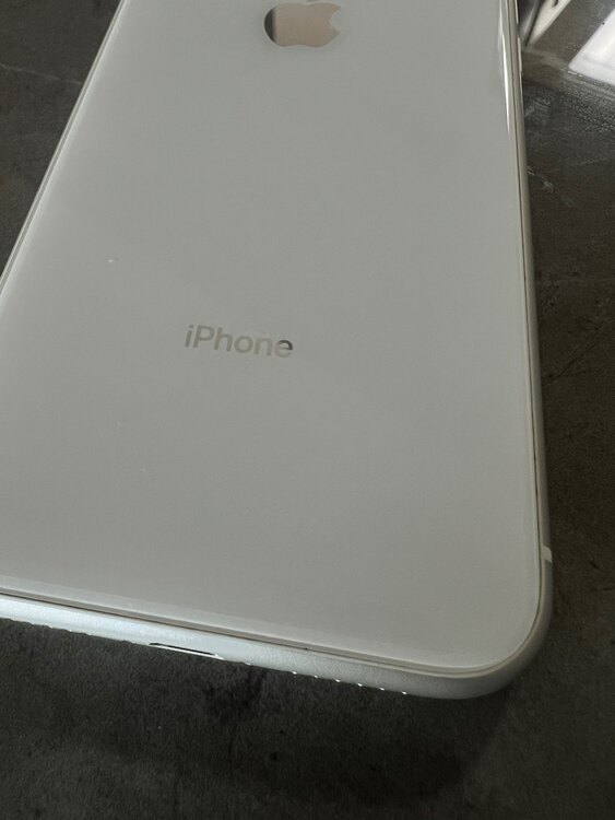 iPhoneXR 64GB 楽天モバイル（スマホ）の商品画像 - 査定依頼日：2025年5月21日 - 最高査定価格：15,000円