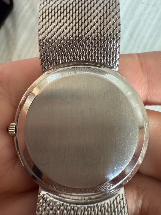 3588/901G（高級時計）の商品画像 - 査定依頼日：2025年8月20日 - 最高査定価格：1,680,000円