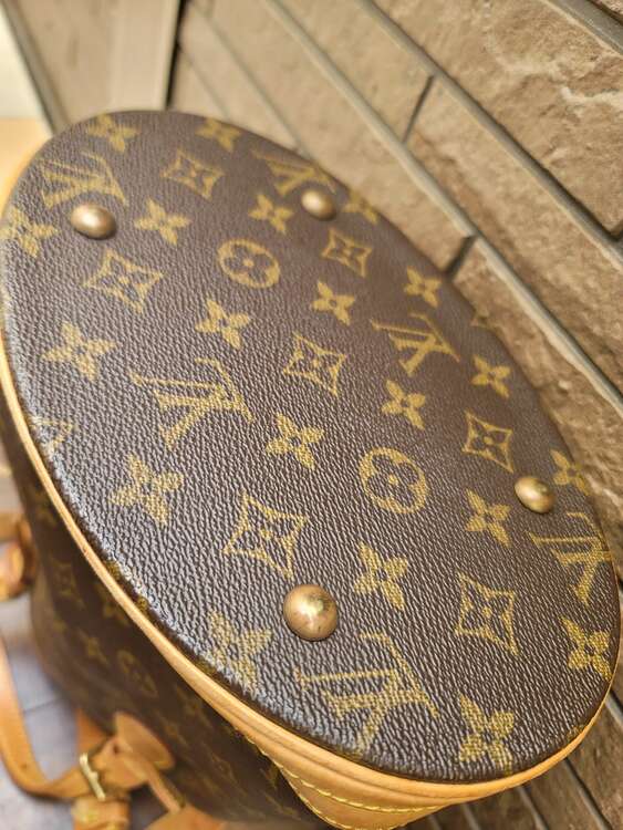 バケツ（ブランドバッグ）の商品画像 - 査定依頼日：2025年3月2日 - 最高査定価格：60,000円