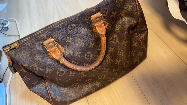 バック（ブランドバッグ）の商品画像 - 査定依頼日：2026年3月13日 - 最高査定価格：30,000円