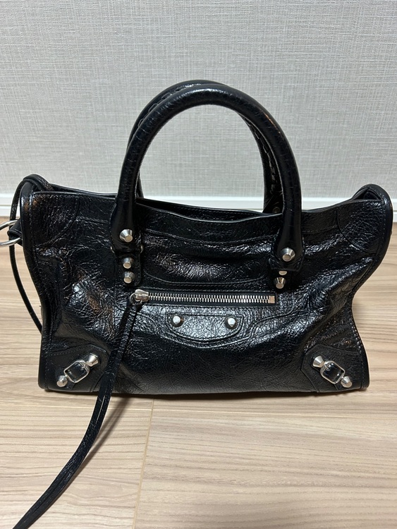 バレンシアガ  （ブランドバッグ）の商品画像 - 査定依頼日：2025年8月15日 - 最高査定価格：150,000円