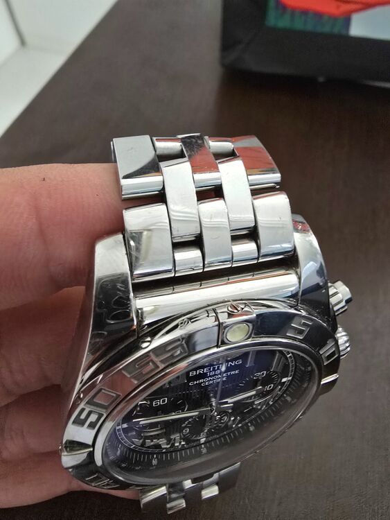 クロノマットAB011012/BD89（高級時計）の商品画像 - 査定依頼日：2025年10月17日 - 最高査定価格：450,000円