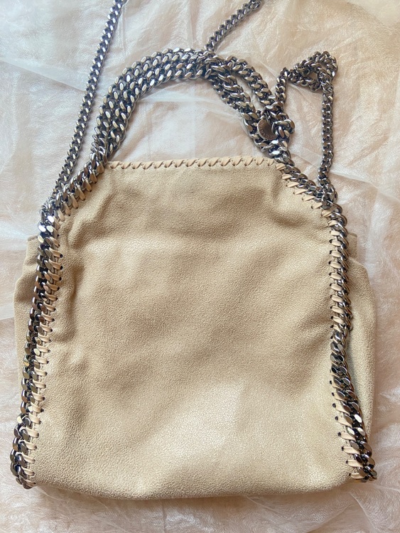 ステラマッカートニー　かばん（ブランドバッグ）の商品画像 - 査定依頼日：2025年9月1日 - 最高査定価格：2,500円