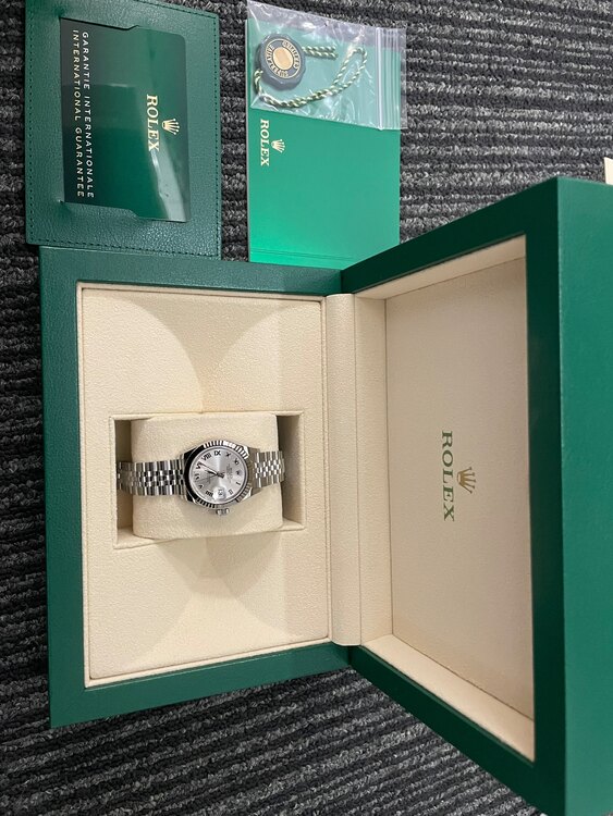 デイトジャスト（高級時計）の商品画像 - 査定依頼日：2024年12月9日 - 最高査定価格：1,300,000円