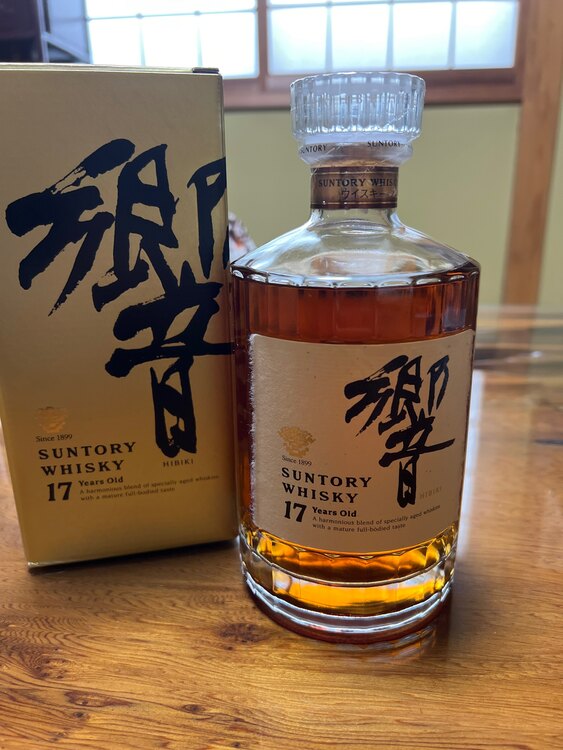 響　17年（お酒）の商品画像 - 査定依頼日：2025年5月31日 - 最高査定価格：40,000円