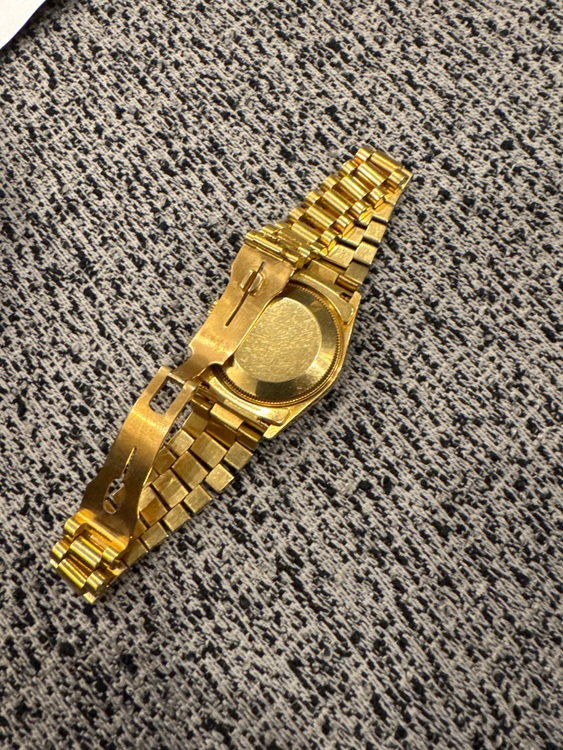 ロレックス デイトジャスト （高級時計）の商品画像 - 査定依頼日：2025年8月16日 - 最高査定価格：2,200,000円