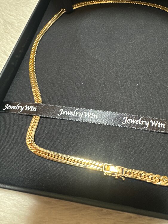 喜平ネックレス　トリプル　Mカット 50cm 30.4g（金・貴金属）の商品画像 - 査定依頼日：2025年4月27日 - 最高査定価格：384,000円