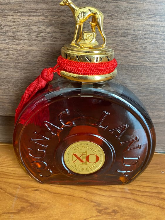 LANDYコニャック（お酒）の商品画像 - 査定依頼日：2022年12月15日 - 最高査定価格：2,000円