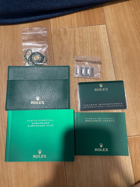 サブマリーナ　グリーン（高級時計）の商品画像 - 査定依頼日：2025年8月23日 - 最高査定価格：2,100,000円