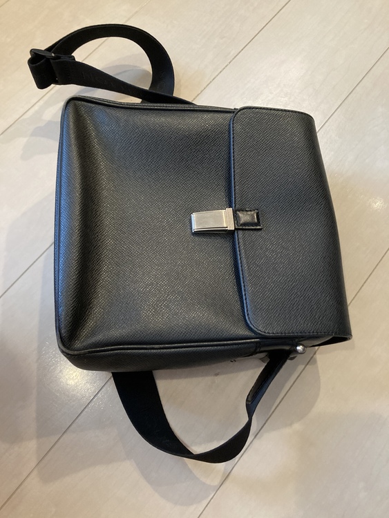 ヤランガ（ブランドバッグ）の商品画像 - 査定依頼日：2022年4月19日 - 最高査定価格：40,000円