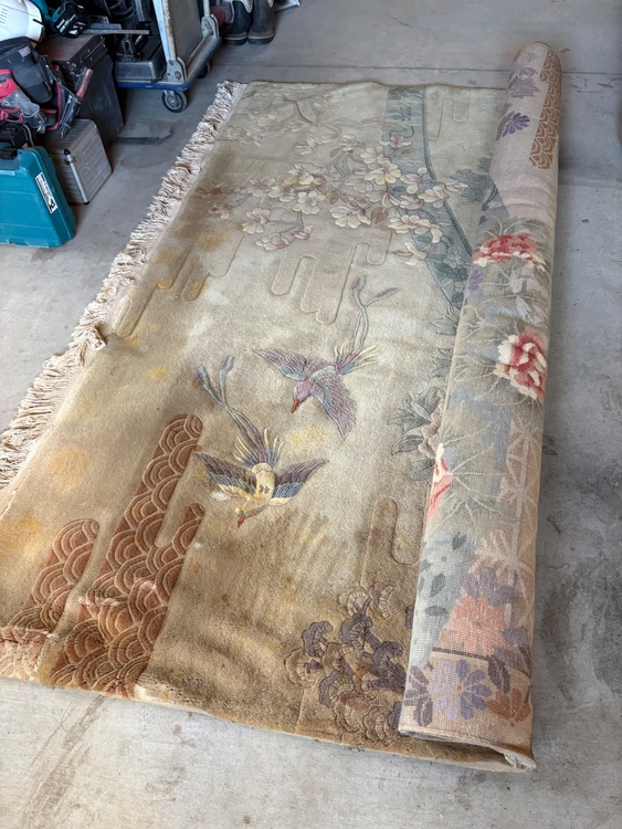 絨毯（美術品・骨董品）の商品画像 - 査定依頼日：2026年3月9日 - 最高査定価格：2,000円