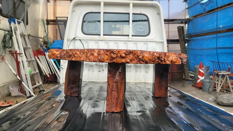 花梨テーブル（美術品・骨董品）の商品画像 - 査定依頼日：2026年3月6日 - 最高査定価格：3,000円