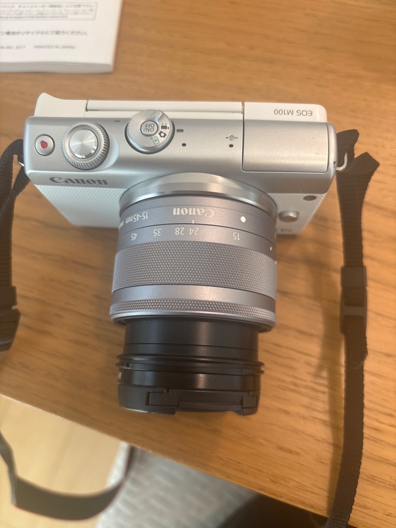 EOS M100（カメラ）の商品画像 - 査定依頼日：2026年4月11日 - 最高査定価格：40,000円