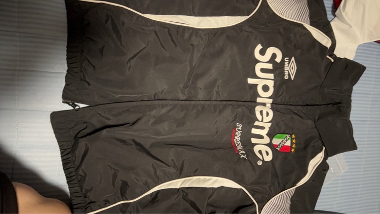 その他 Supreme （ブランドバッグ）の商品画像 - 査定依頼日：2025年12月22日 - 最高査定価格：30,000円