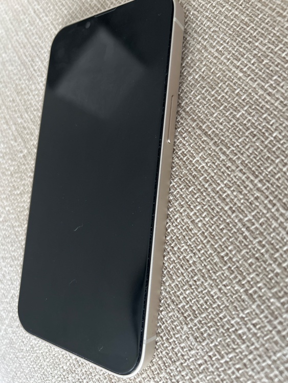 iPhone iPhone 13 128GB SIMフリー（スマホ）の商品画像 - 査定依頼日：2026年9月27日 - 最高査定価格：39,500円