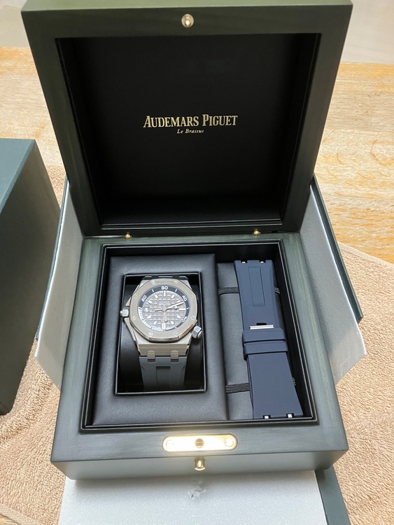 オーデマピゲ ロイヤルオークオフショア （高級時計）の商品画像 - 査定依頼日：2026年1月19日 - 最高査定価格：3,800,000円