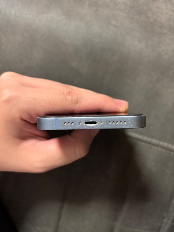 iPhone iPhone 14 128GB au（スマホ）の商品画像 - 査定依頼日：2026年9月23日 - 最高査定価格：41,500円