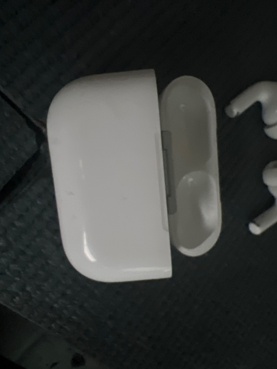 AirPods Pro3（オーディオ・スピーカー）の商品画像 - 査定依頼日：2026年7月4日 - 最高査定価格：15,500円