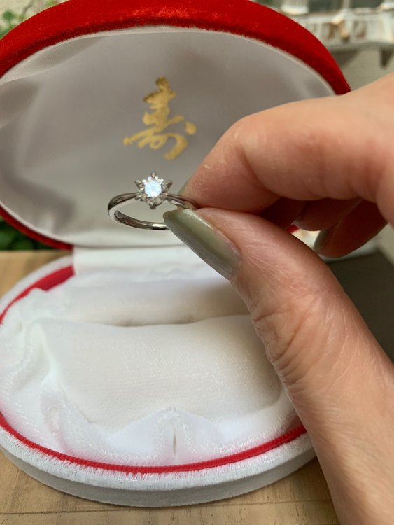 プラチナ1000 ダイヤモンドリング（宝石）の商品画像 - 査定依頼日：2022年9月30日 - 最高査定価格：40,000円