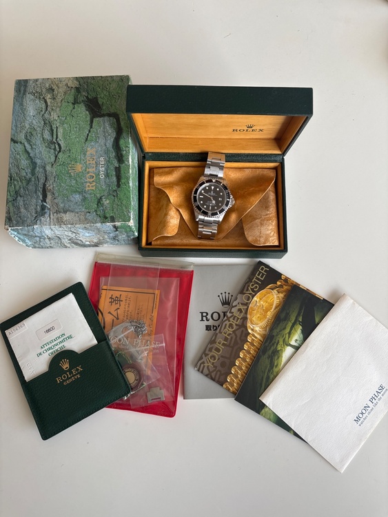 ロレックス シードゥエラー 1660（高級時計）の商品画像 - 査定依頼日：2026年2月9日 - 最高査定価格：1,450,000円