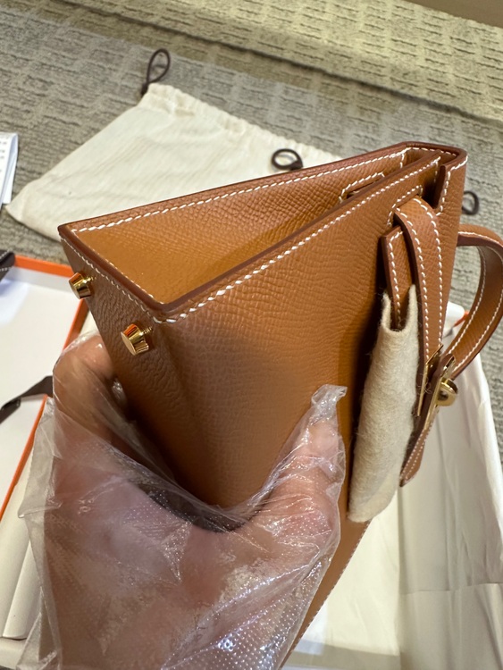 Hermès Gold Epsom Mini Kelly II 20 GHW_B（ブランドバッグ）の商品画像 - 査定依頼日：2025年8月28日 - 最高査定価格：3,450,000円
