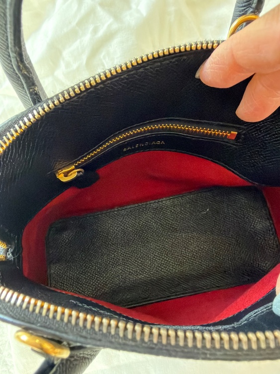 バレンシアガヴィルトップ2WAY（ブランドバッグ）の商品画像 - 査定依頼日：2026年8月15日 - 最高査定価格：80,000円