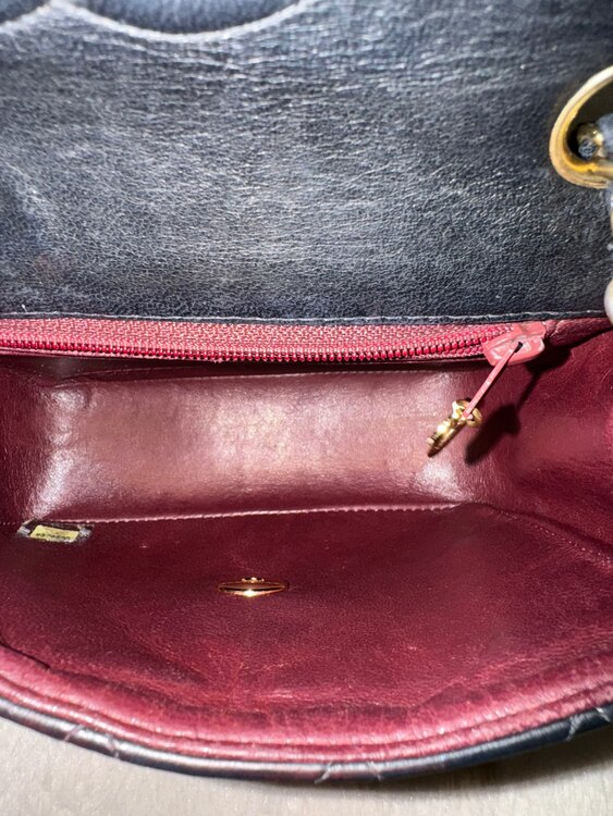 ミニマトラッセ（ブランドバッグ）の商品画像 - 査定依頼日：2025年3月29日 - 最高査定価格：200,000円