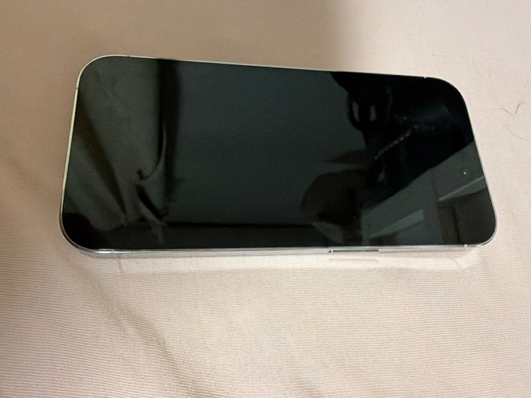 iPhone iPhone 14 Pro 128GB au（スマホ）の商品画像 - 査定依頼日：2026年10月5日 - 最高査定価格：68,000円