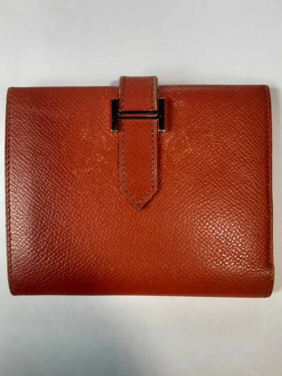 ベアンコンパクト（ブランド財布・小物）の商品画像 - 査定依頼日：2025年11月11日 - 最高査定価格：20,000円