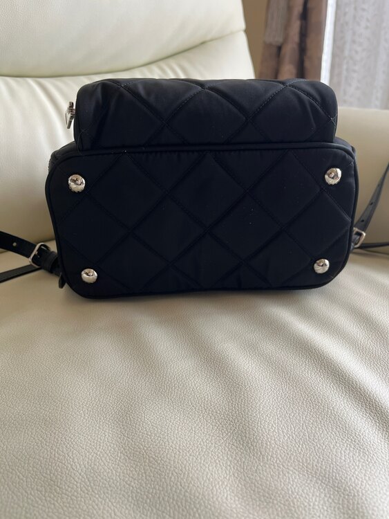 プラダ  （ブランドバッグ）の商品画像 - 査定依頼日：2025年5月5日 - 最高査定価格：150,000円