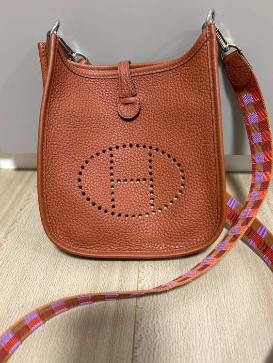 エブリンTPM（ブランドバッグ）の商品画像 - 査定依頼日：2025年7月25日 - 最高査定価格：230,000円