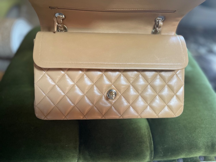 25（ブランドバッグ）の商品画像 - 査定依頼日：2025年6月29日 - 最高査定価格：300,000円