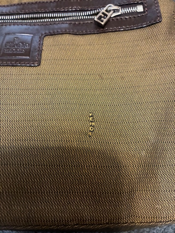 フェンディ  （ブランドバッグ）の商品画像 - 査定依頼日：2025年9月19日 - 最高査定価格：90,000円