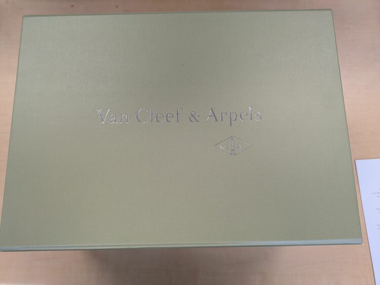 ヴァンクリ　ペルレ　ローズゴールド51（金・貴金属）の商品画像 - 査定依頼日：2025年11月21日 - 最高査定価格：110,000円