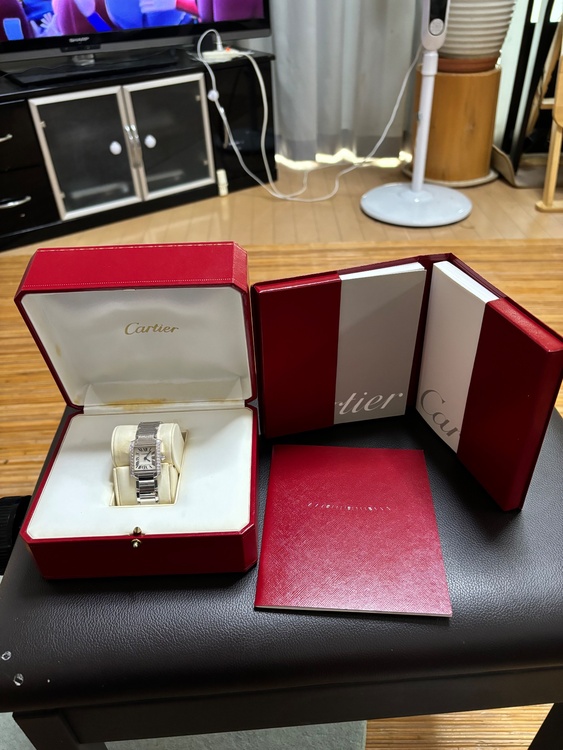 カルティエ タンク WE1002S（高級時計）の商品画像 - 査定依頼日：2026年1月27日 - 最高査定価格：2,000,000円