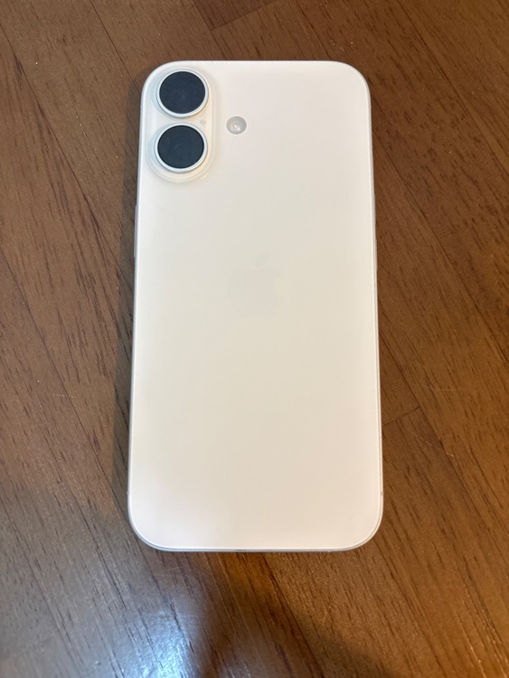 iPhone iPhone 16 128GB SIMフリー（スマホ）の商品画像 - 査定依頼日：2026年7月23日 - 最高査定価格：88,000円