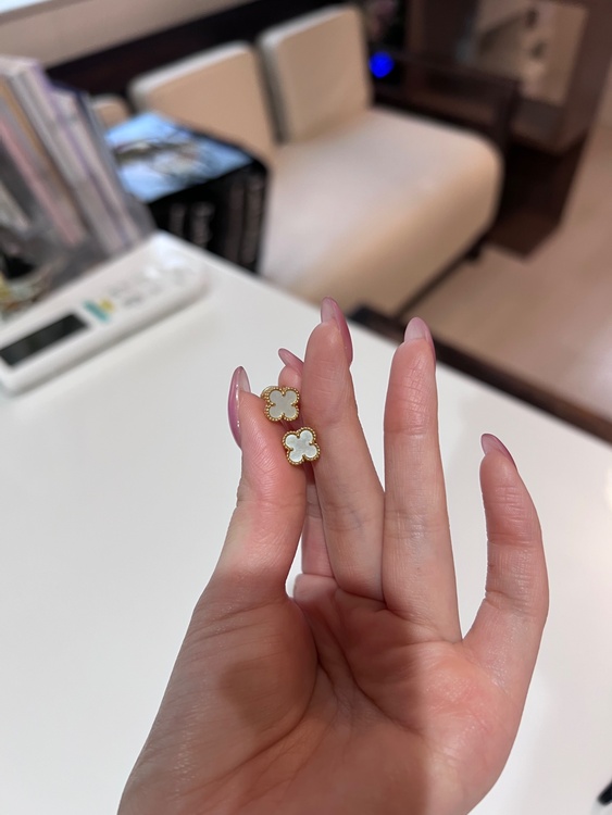 ヴァンクリーフ　ピアス（金・貴金属）の商品画像 - 査定依頼日：2025年12月4日 - 最高査定価格：320,000円