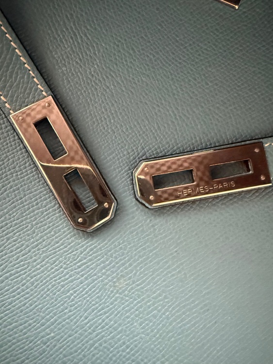 ケリーディペッシュ35cm?（ブランドバッグ）の商品画像 - 査定依頼日：2025年11月11日 - 最高査定価格：350,000円