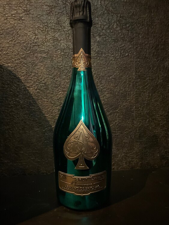 アルマンド（お酒）の商品画像 - 査定依頼日：2025年1月29日 - 最高査定価格：45,000円