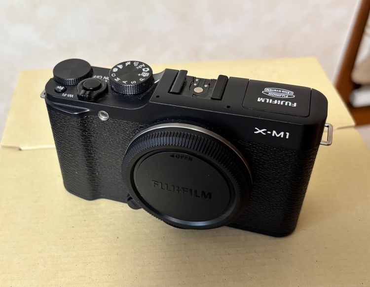 X-M1（カメラ）の商品画像 - 査定依頼日：2026年4月23日 - 最高査定価格：30,000円