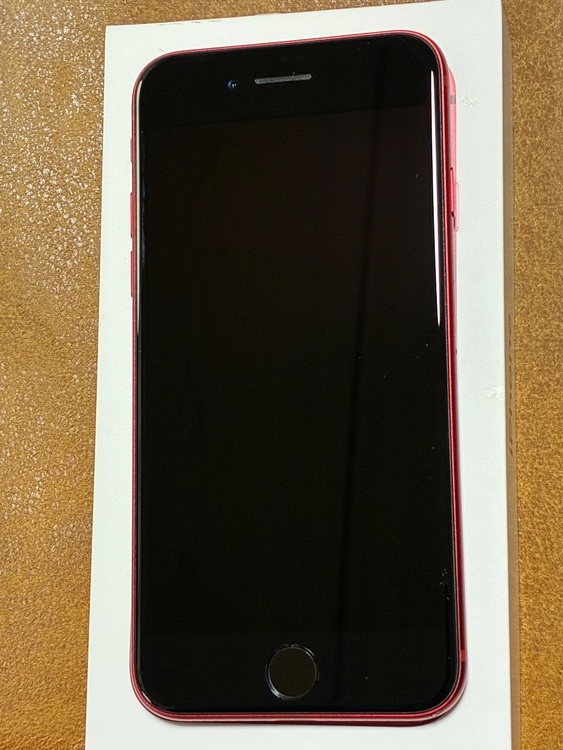 iPhone iPhone SE (第 3 世代) 64GB au（スマホ）の商品画像 - 査定依頼日：2026年8月16日 - 最高査定価格：20,000円